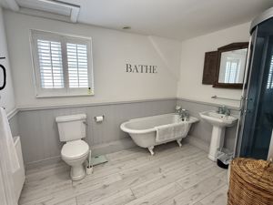 Photo 21- click for photo gallery